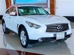 Infiniti QX70